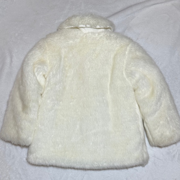 Edgehill collection Elegant Cream Faux Fur Kids Coat 24mo - Picture 2 of 4